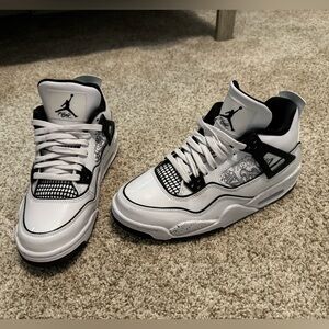 Air Jordan 4 Retro “DIY”, White, GS size 7